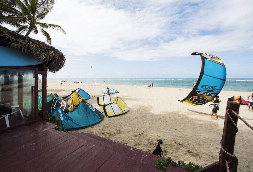 בית מלון כפרי Kite Beach Inn