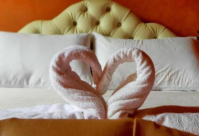 هتل Hôtel Restaurant Les Etoiles Du Toubkal