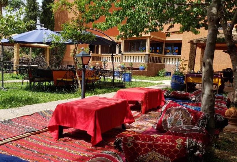 호텔 Hôtel Restaurant Les Etoiles Du Toubkal