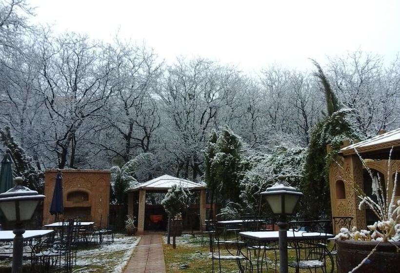 호텔 Hôtel Restaurant Les Etoiles Du Toubkal