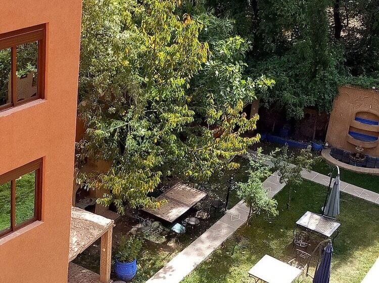 호텔 Hôtel Restaurant Les Etoiles Du Toubkal