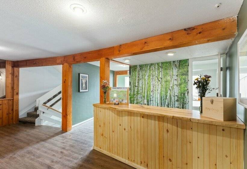 هتل The Lodge At Mount Snow