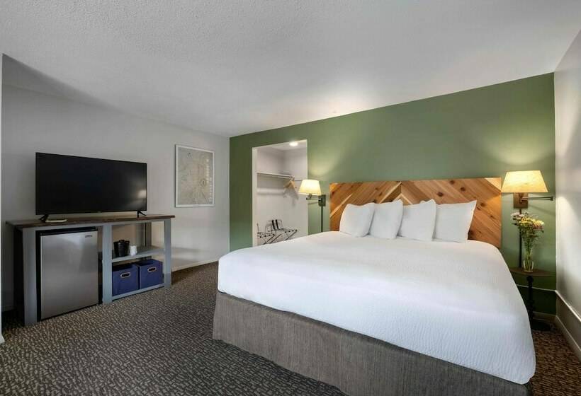 هتل The Lodge At Mount Snow