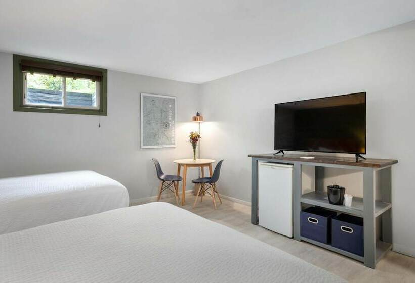 هتل The Lodge At Mount Snow