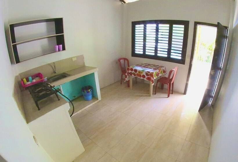 فندق Montañita Chill Out House