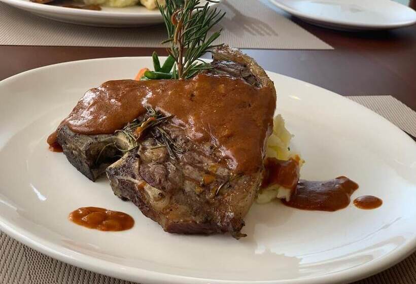 ホテル Mount Royal Villa