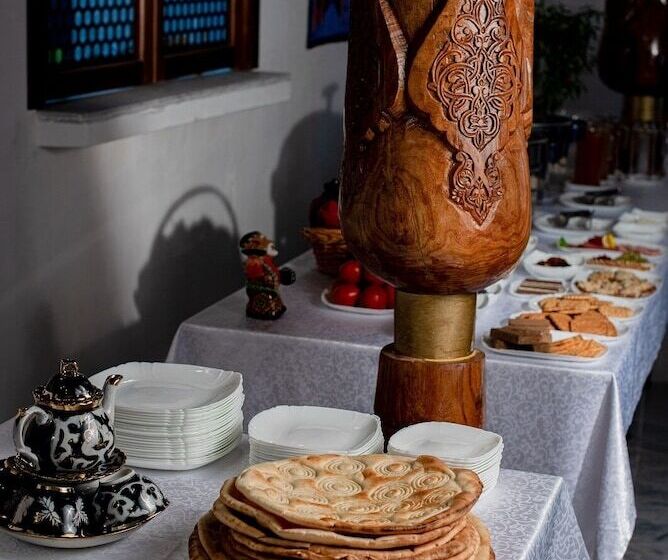 ホテル New Star Khiva