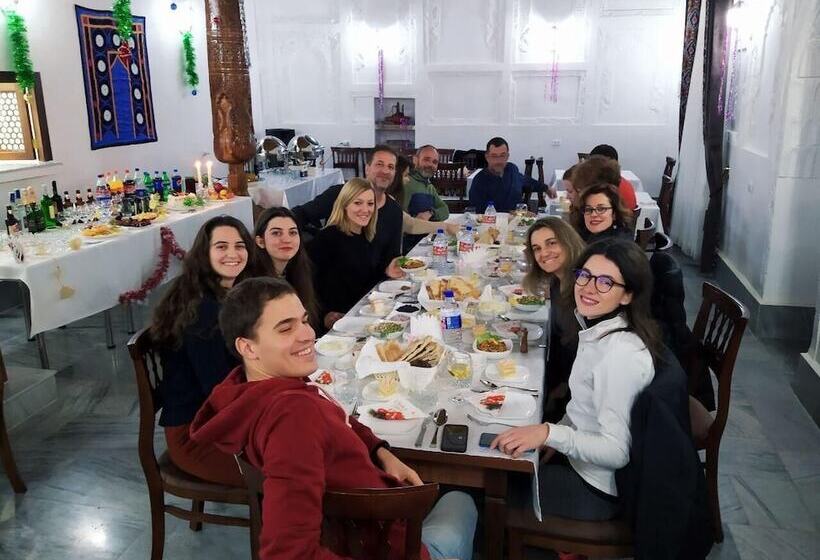 ホテル New Star Khiva