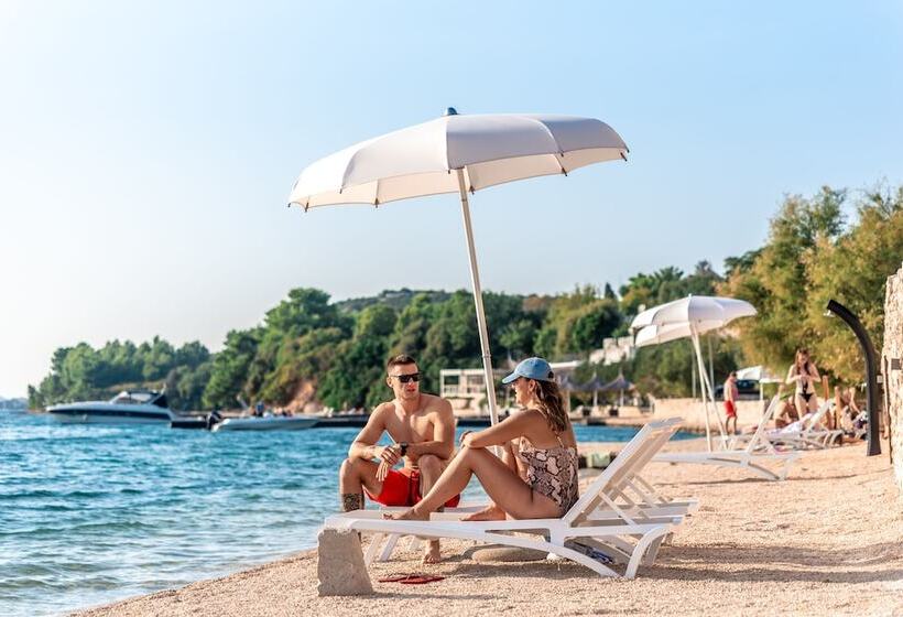 فندق Olivia Green Camping