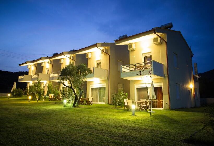 ホテル Parea Kalamitsi