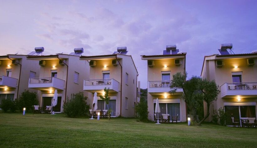 ホテル Parea Kalamitsi