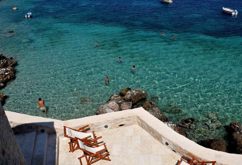 בית מלון כפרי Pirgos Mavromichali