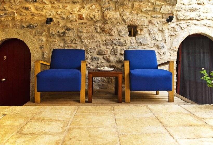 בית מלון כפרי Pirgos Mavromichali