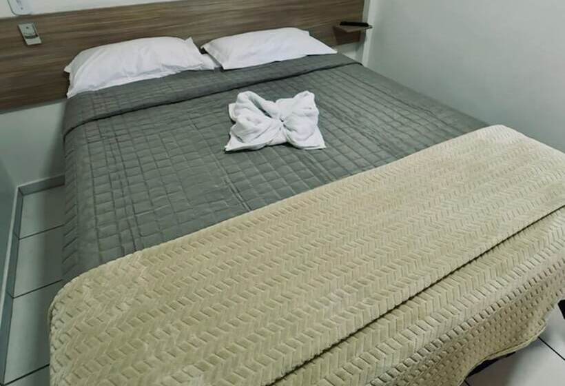 Отель Portal Parque