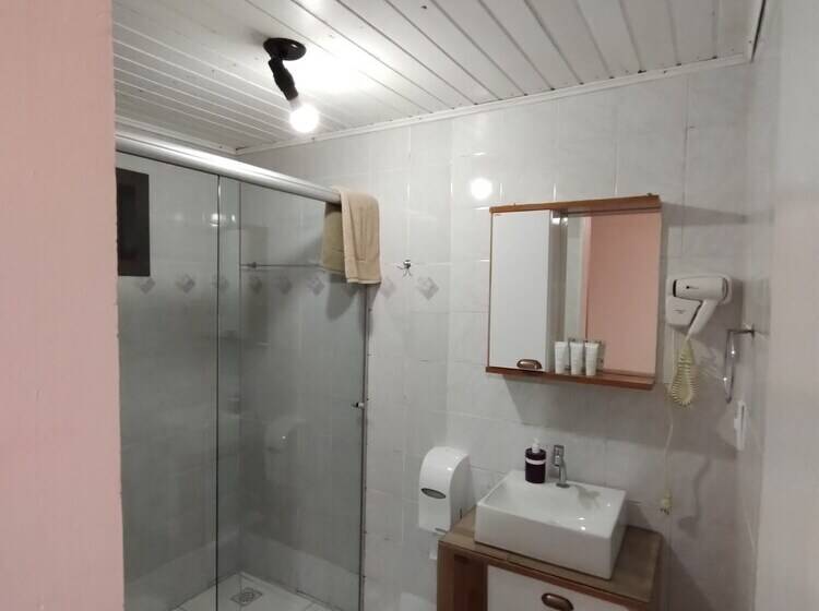 ホテル Pousada Enseada Das Conchas