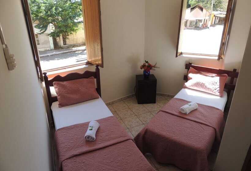 בית מלון כפרי Pousada Tradição 1960