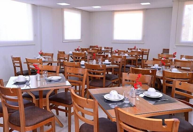 בית מלון כפרי Prime Moc