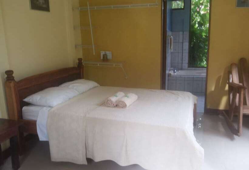 فندق Rio Celeste Family Lodge