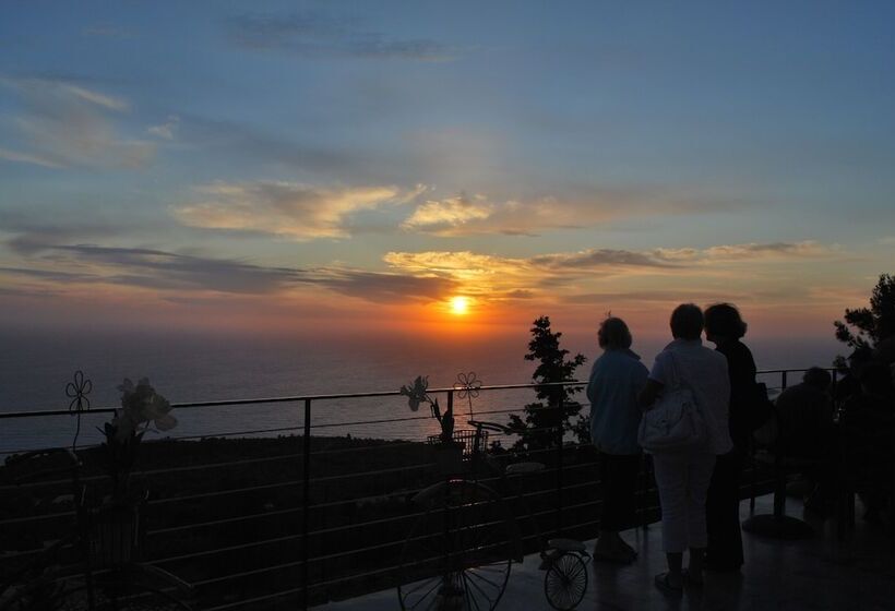 فندق Serenity Boutique Suites