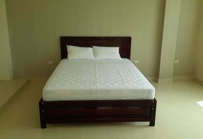 Отель Sinai Tower Inn