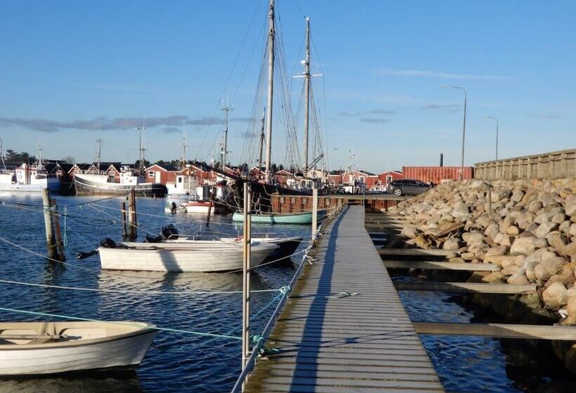 בית מלון כפרי Strandby Bade