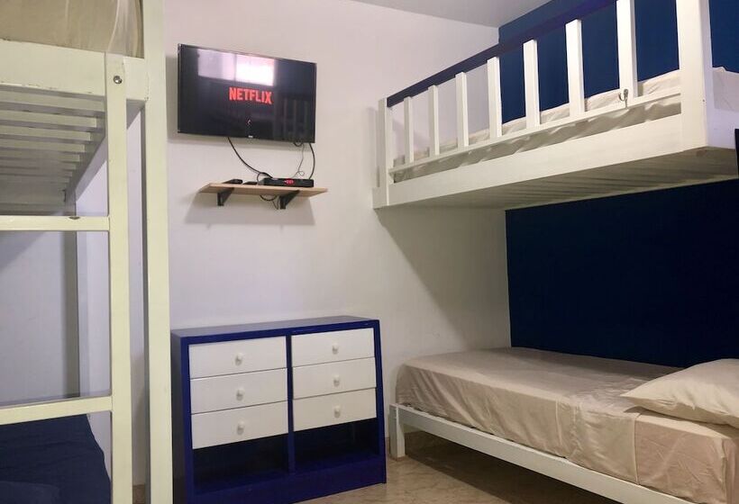 בית מלון כפרי The Airport House