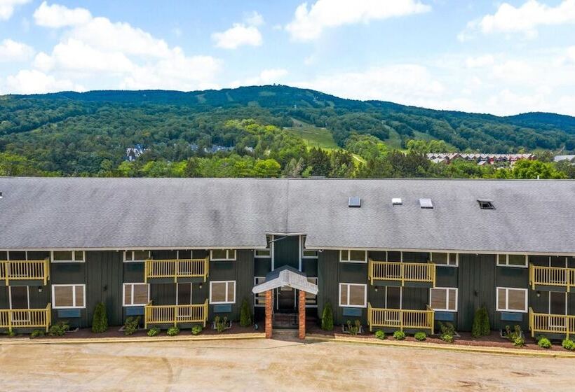 هتل The Lodge At Mount Snow