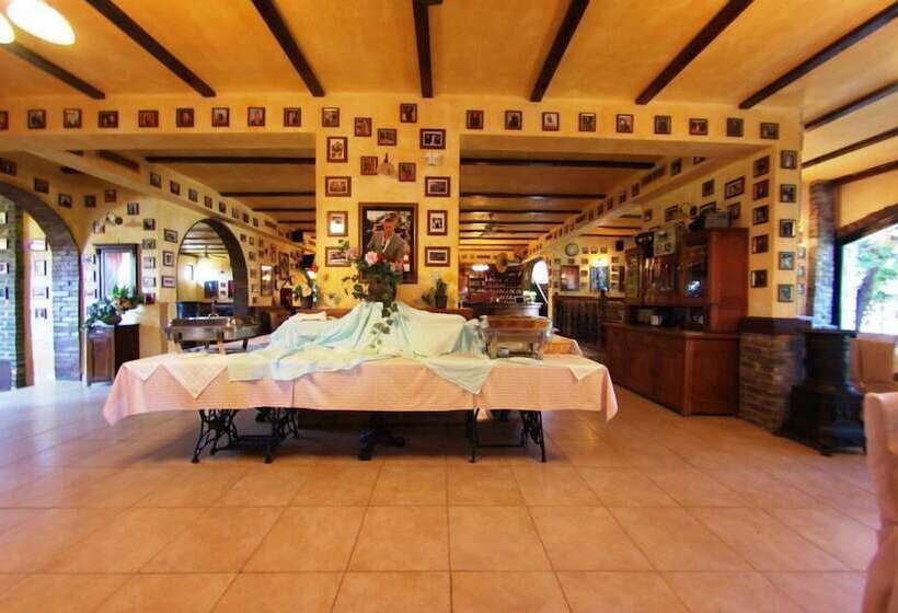 בית מלון כפרי The Movie Resort Apart