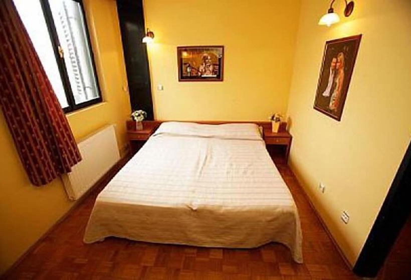 בית מלון כפרי The Movie Resort Apart