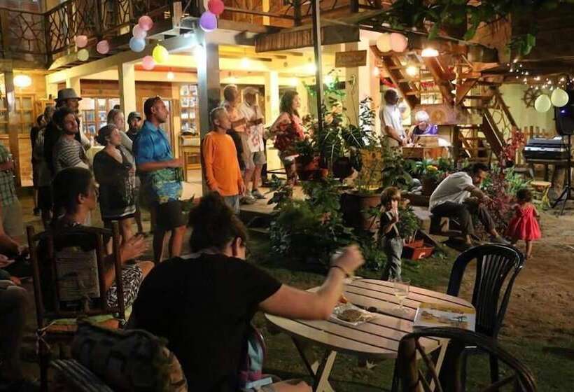 בית מלון כפרי The Sea Garden House