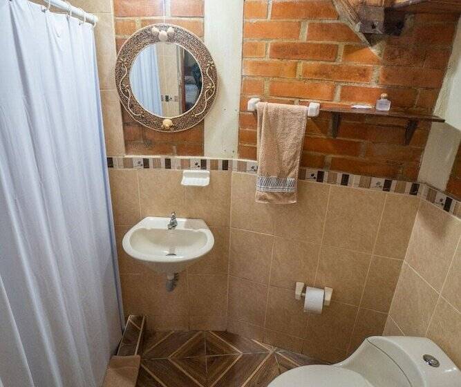 בית מלון כפרי The Sea Garden House