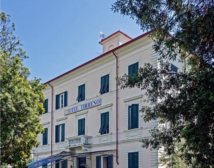 호텔 Tirreno
