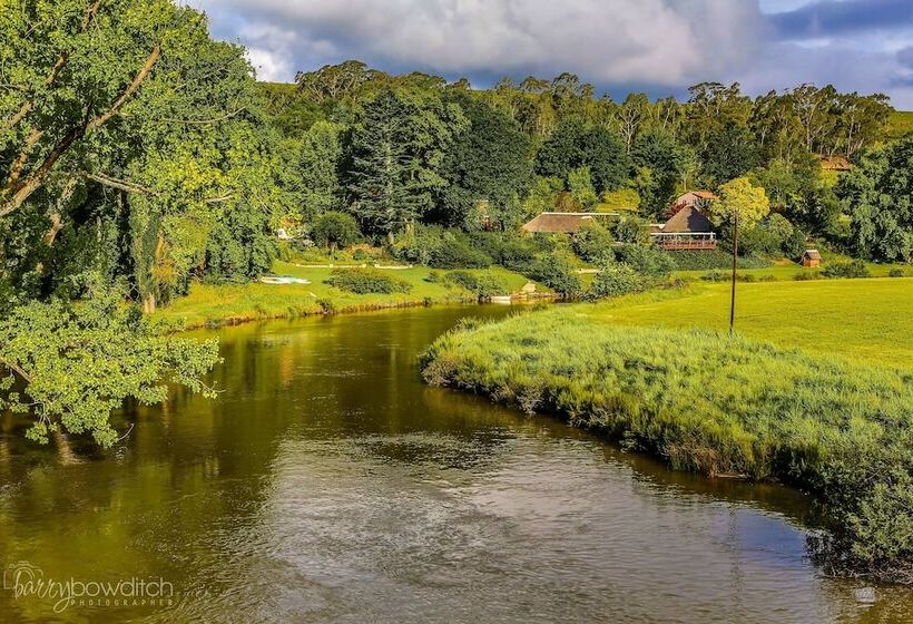 Отель Umzimkulu River Lodge