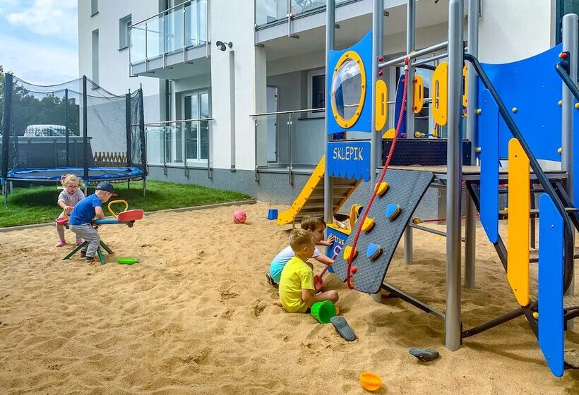 ホテル Wczasowa 8 Apartments