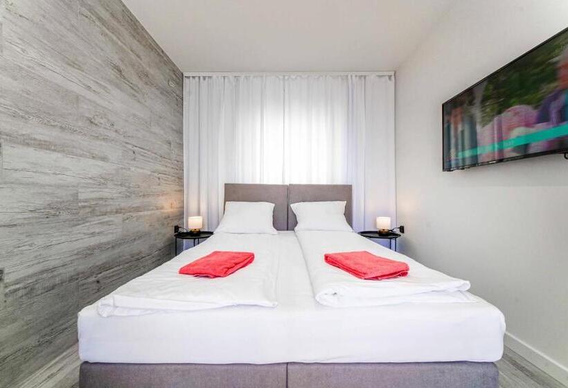 ホテル Wczasowa 8 Apartments