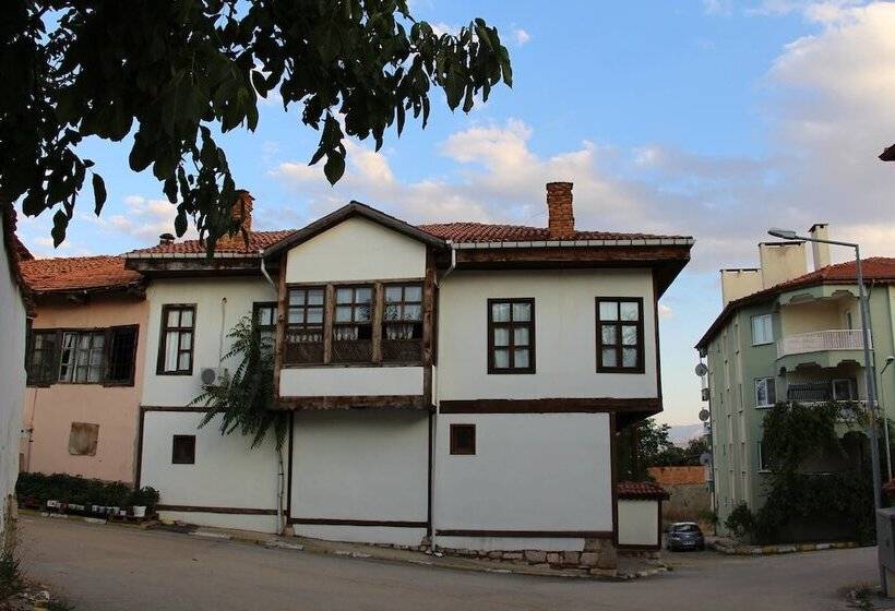 ホテル Yalvac Konaklari