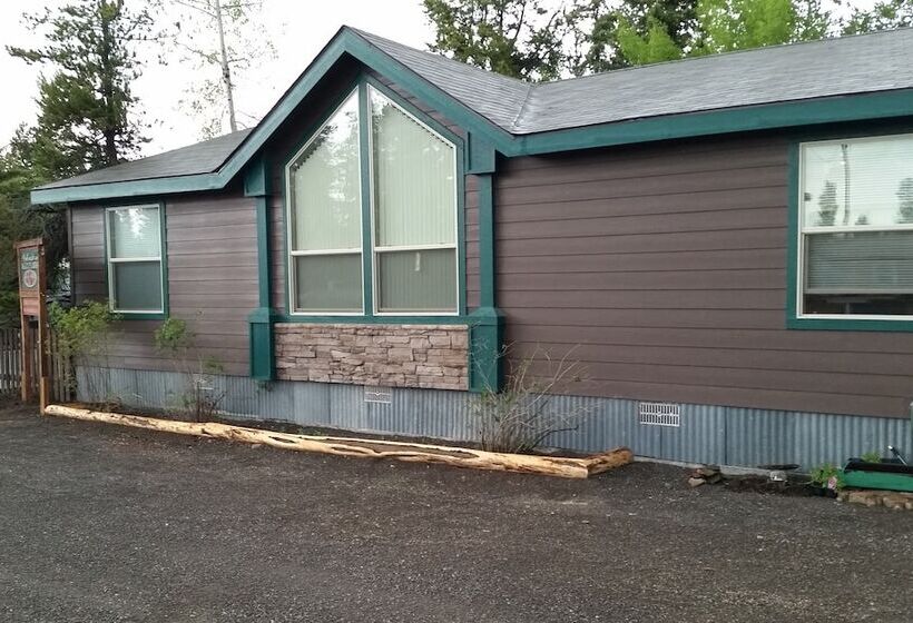 בית מלון כפרי Yellowstone Wildlife Cabins