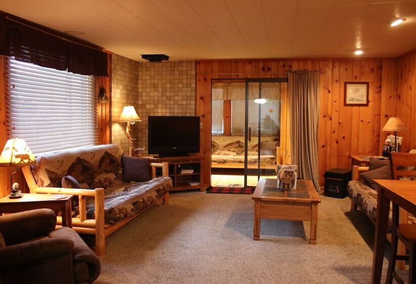 בית מלון כפרי Yellowstone Wildlife Cabins