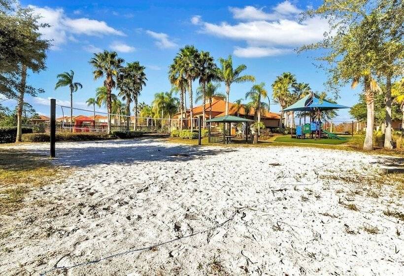 Impressive Waterfront Retreat Near Disney With Cinema Room   5bd/4ba Ph   Rav5341