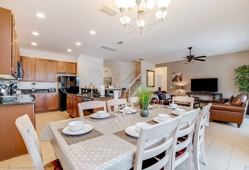 Impressive Waterfront Retreat Near Disney With Cinema Room   5bd/4ba Ph   Rav5341