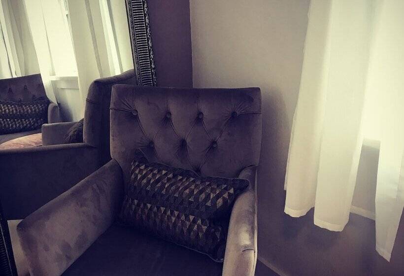 Katrinelund Bed And Breakfast