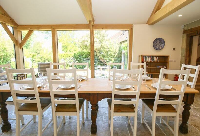 Kings Cottage   South