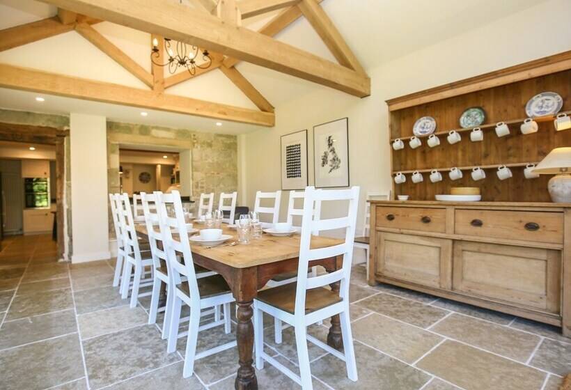 Kings Cottage   South