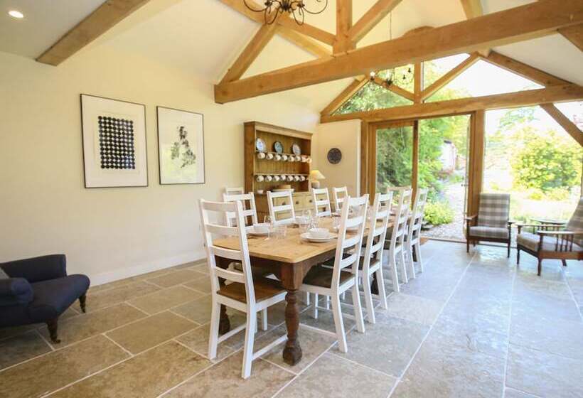 Kings Cottage   South