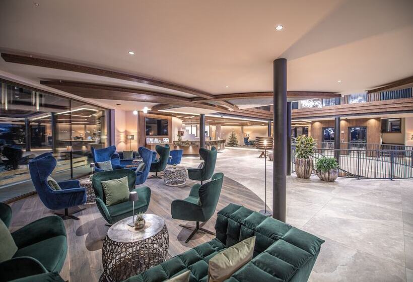 Kronhotel Leitgam Luxury Hotel For Two