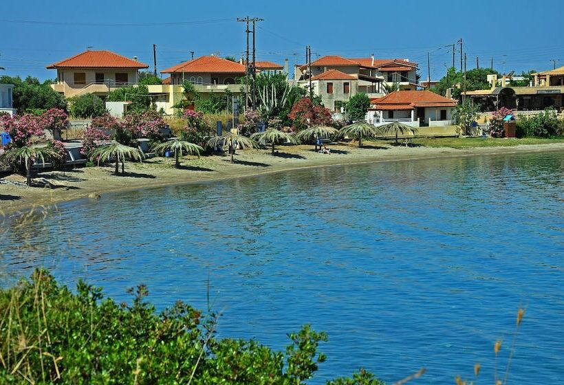 Lakonia Bay   Apartments