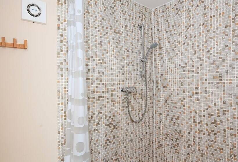 Little Cotton Farmhouse