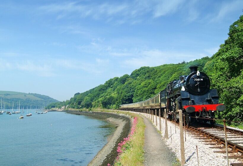 Little Cotton Farmhouse