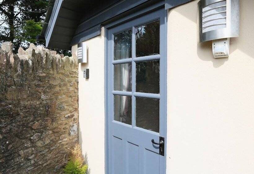 Little Cotton Farmhouse