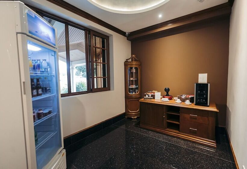 Luxva Hotel Boutique